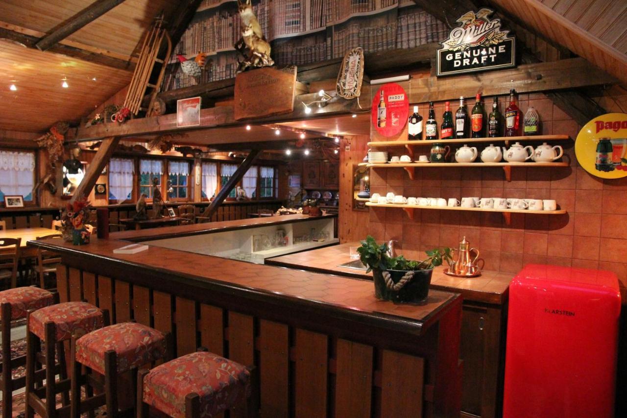 Guest House Chalet Saint Roch Albiez-Montrond Esterno foto